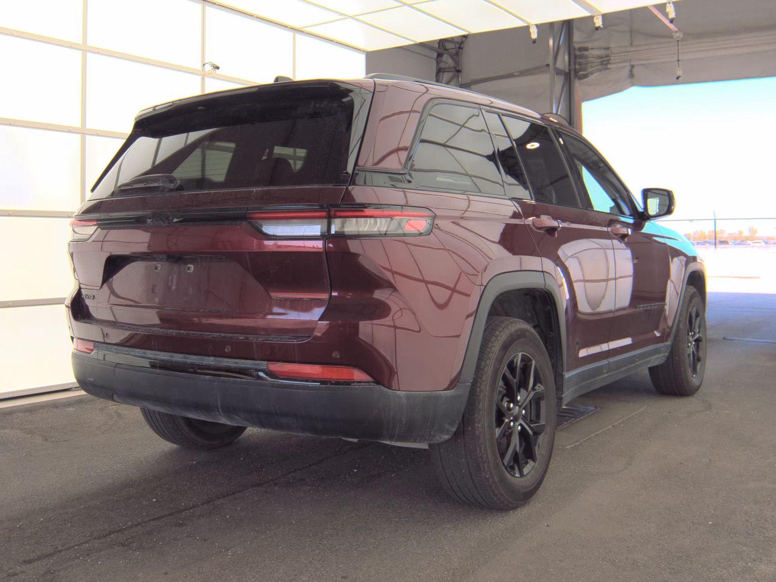 2024 Jeep Grand Cherokee Altitude AWD