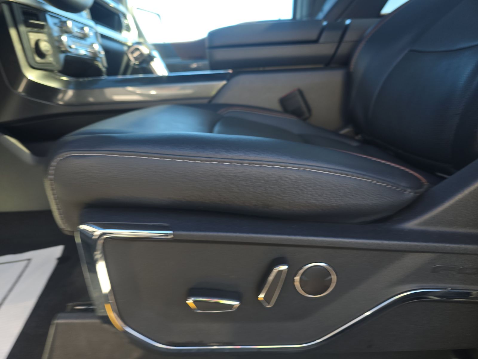 2023 Ford F-150 Hybrid Lariat AWD