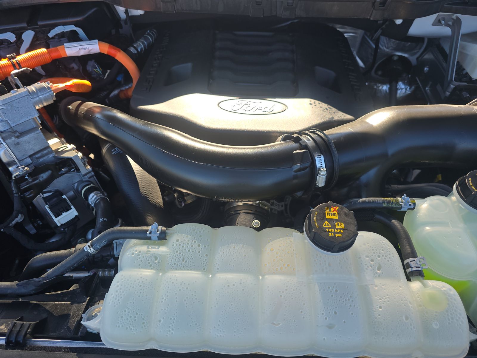 2023 Ford F-150 Hybrid Lariat AWD