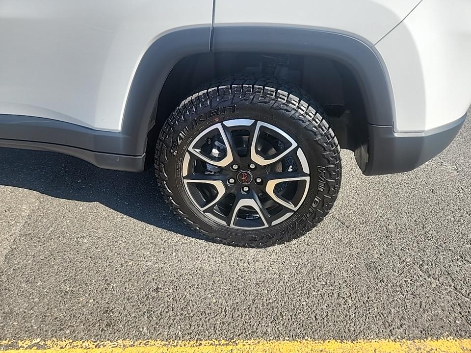 2025 Jeep Compass Trailhawk AWD