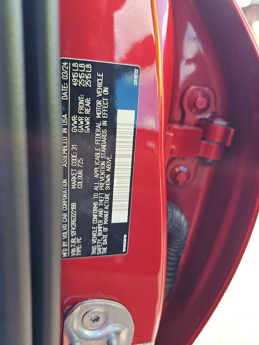 2024 Volvo S60 B5 Core FWD