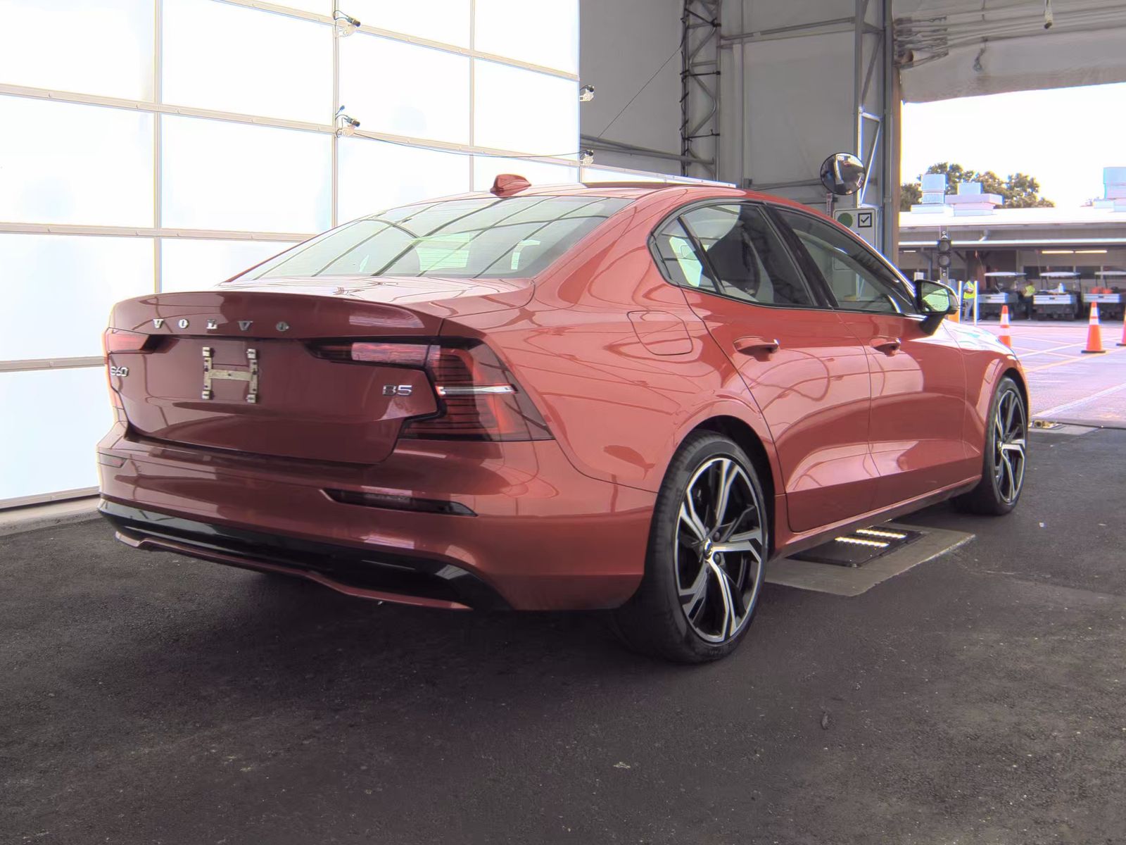 2024 Volvo S60 B5 Core FWD