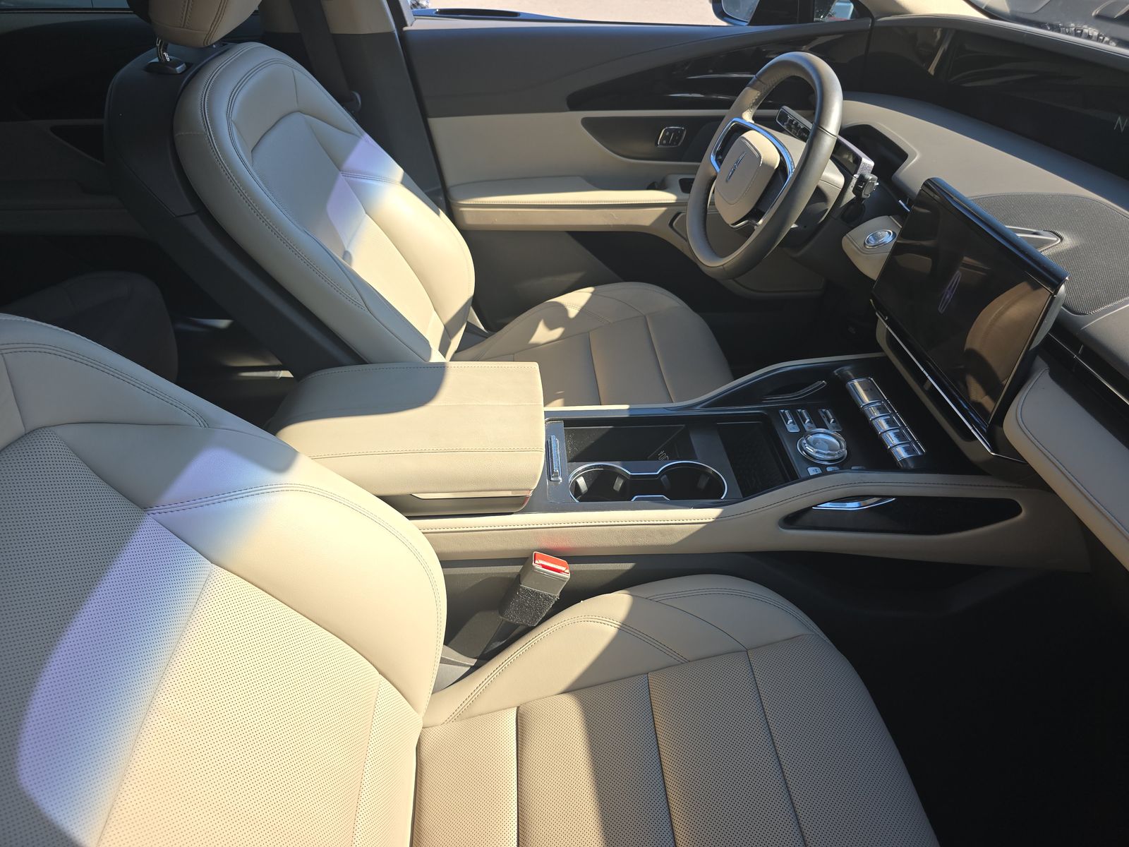 2024 Lincoln Nautilus Premiere AWD