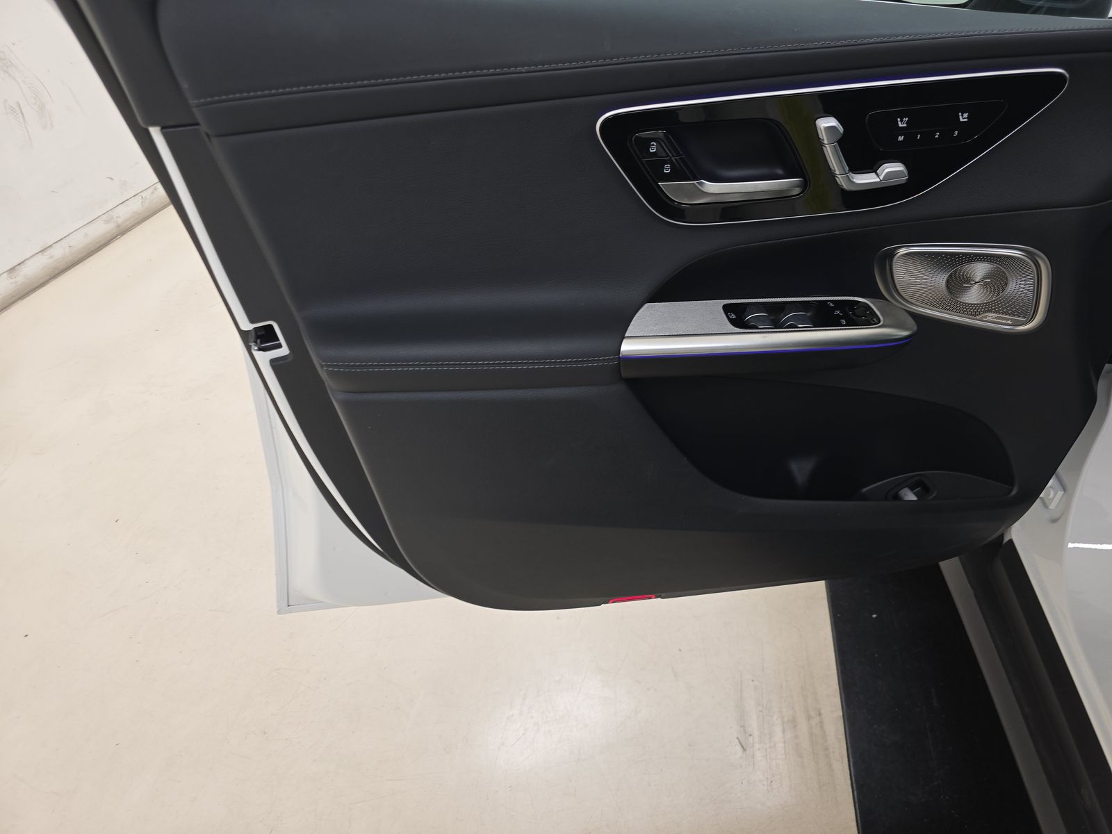 2025 Mercedes-Benz GLC GLC 300 RWD