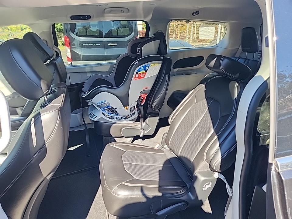 2023 Chrysler Pacifica Touring L FWD