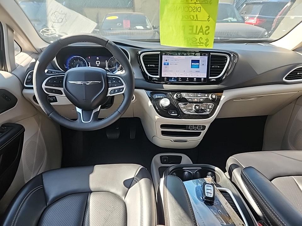 2023 Chrysler Pacifica Touring L FWD