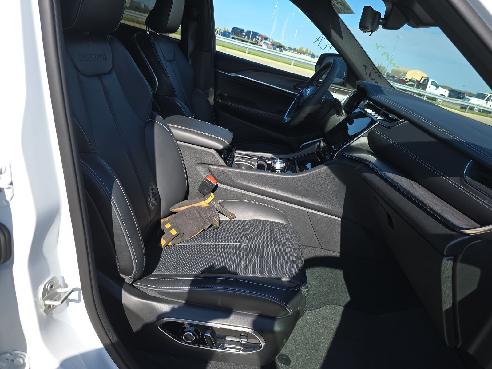 2024 Jeep Grand Cherokee Overland AWD