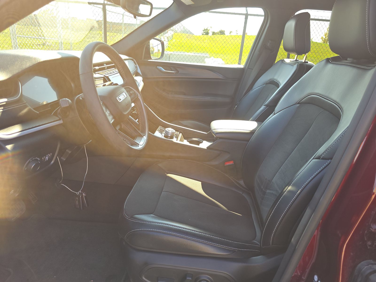 2024 Jeep Grand Cherokee Altitude AWD