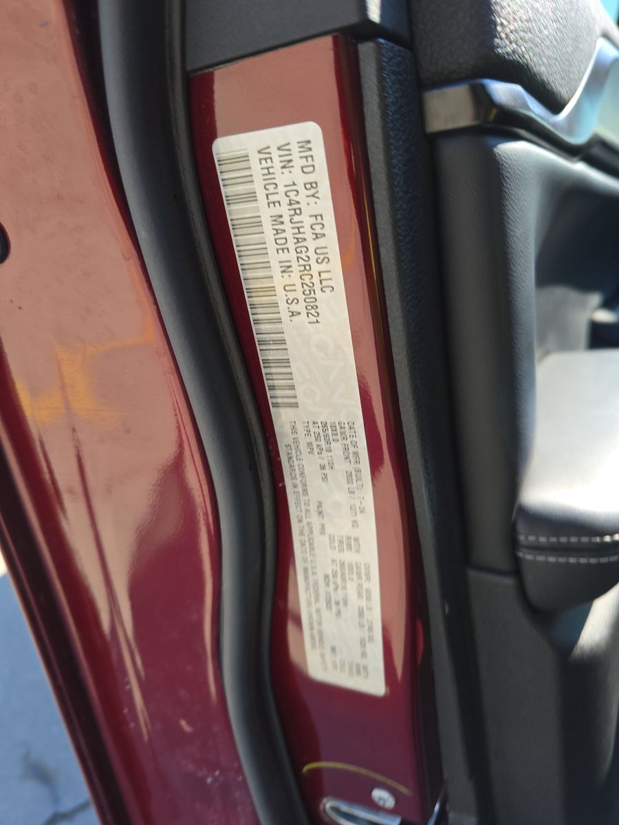 2024 Jeep Grand Cherokee Altitude AWD