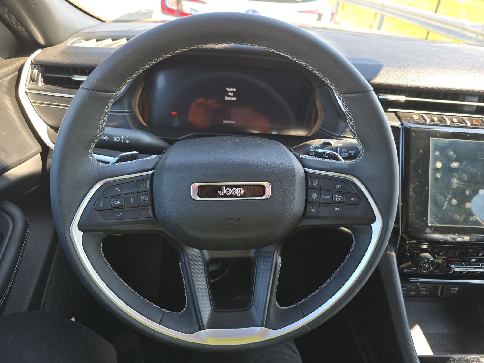 2024 Jeep Grand Cherokee Altitude AWD