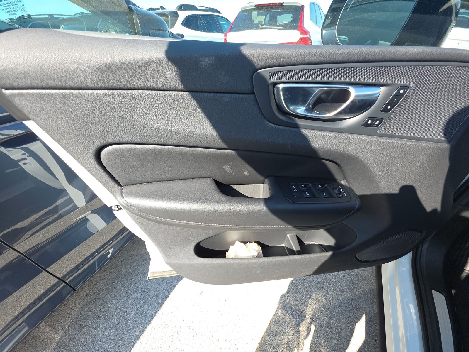 2025 Volvo XC60 B5 Plus AWD