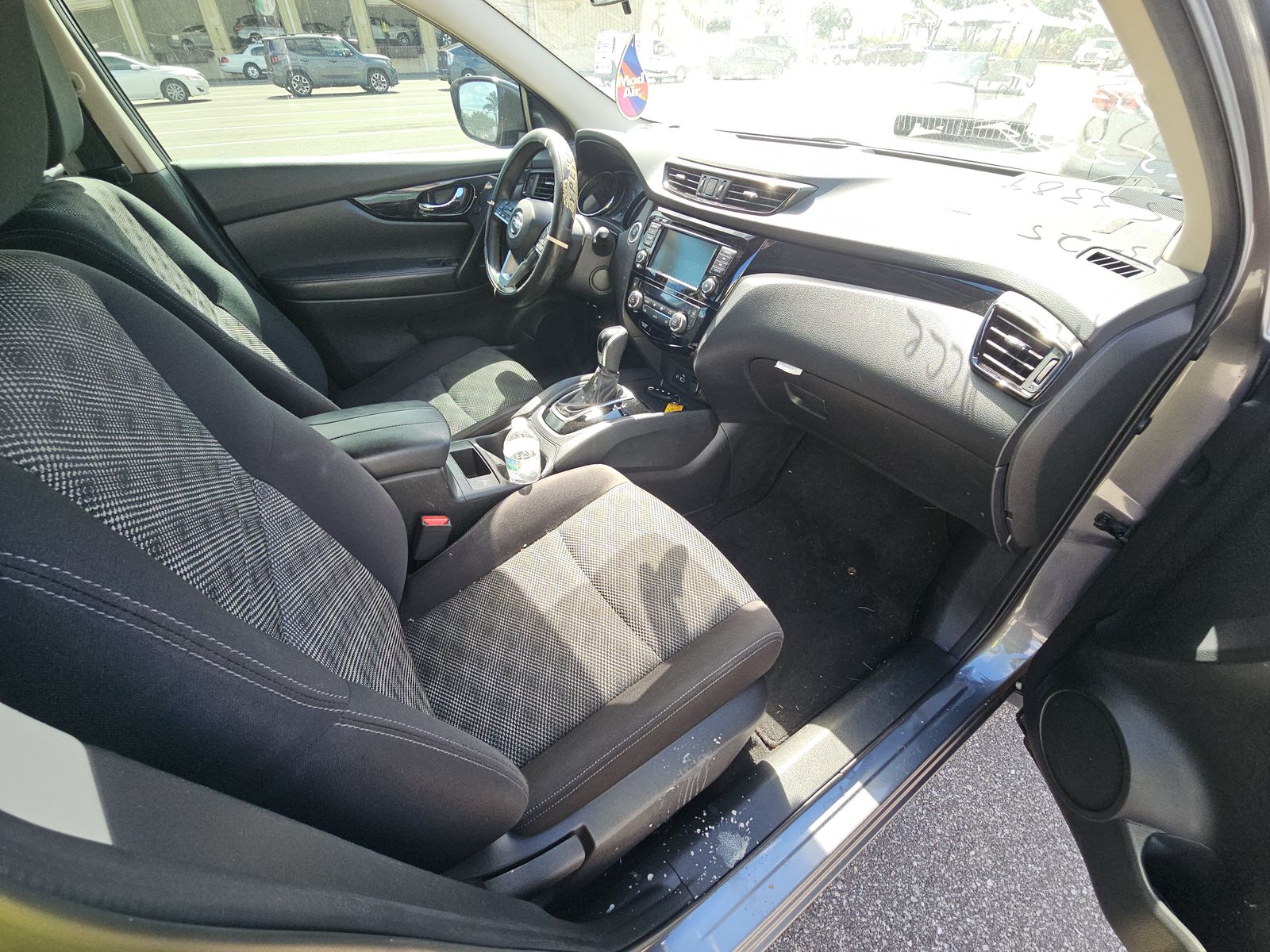 2020 Nissan Rogue Sport SV FWD