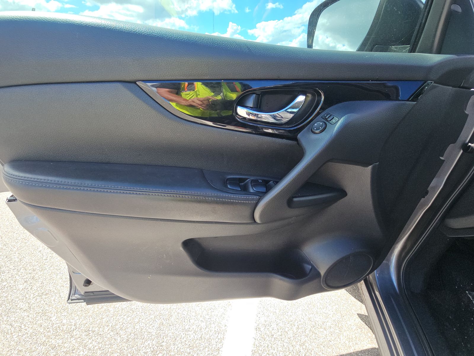 2020 Nissan Rogue Sport SV FWD