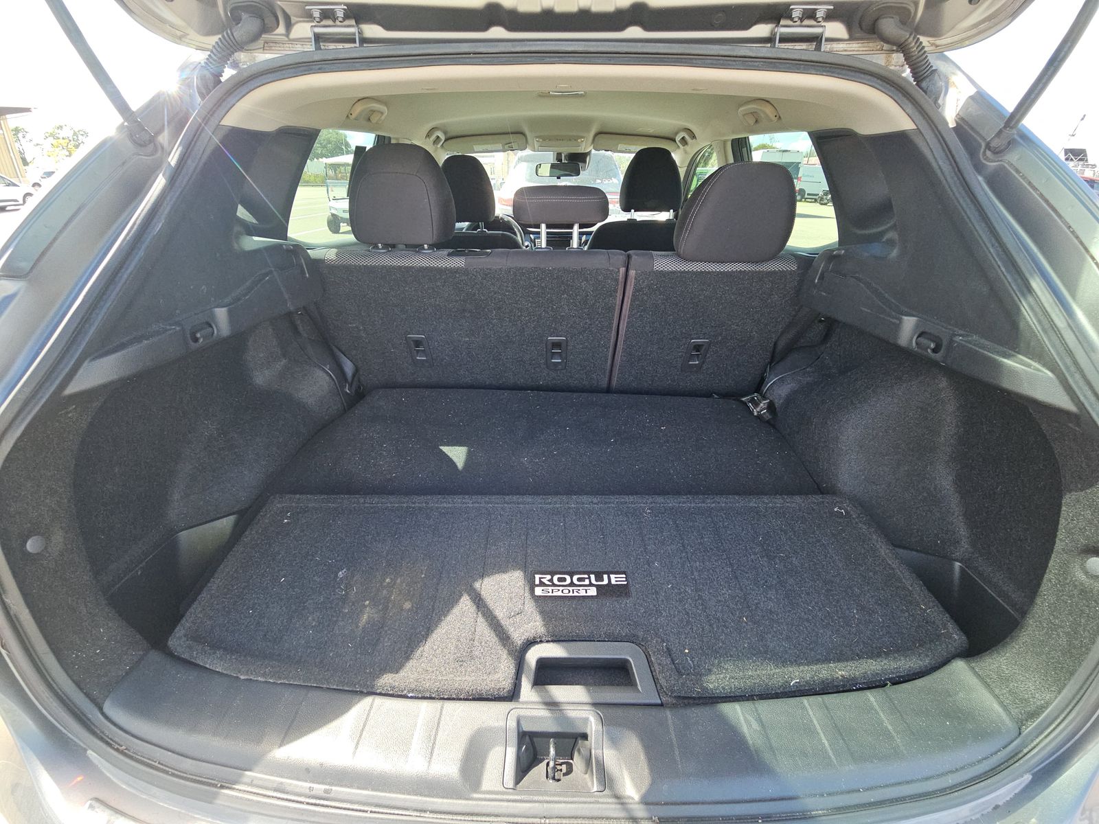 2020 Nissan Rogue Sport SV FWD