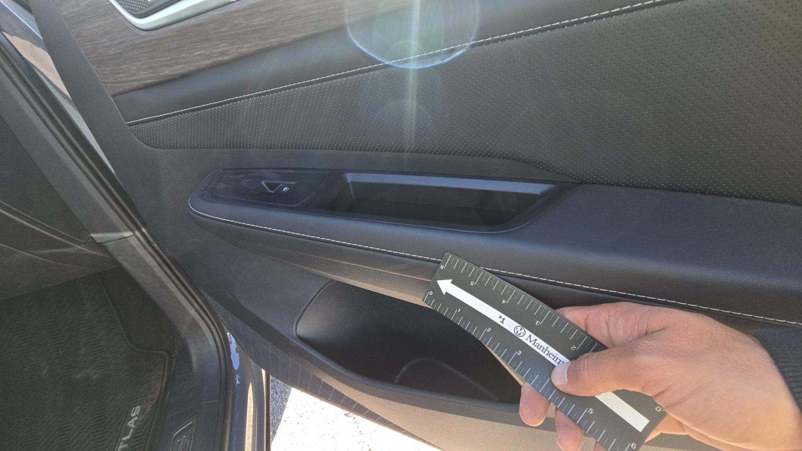 2025 Volkswagen Atlas 2.0T SEL Premium R-Line AWD