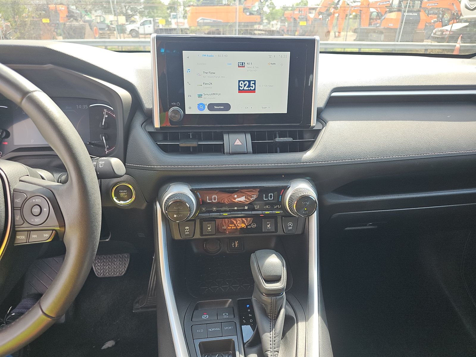 2025 Toyota RAV4 XLE FWD