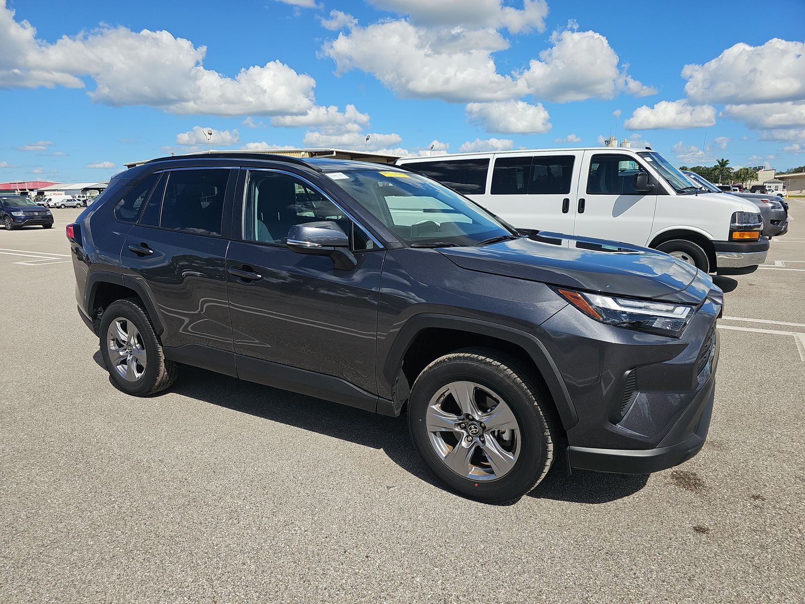 2025 Toyota RAV4 XLE FWD