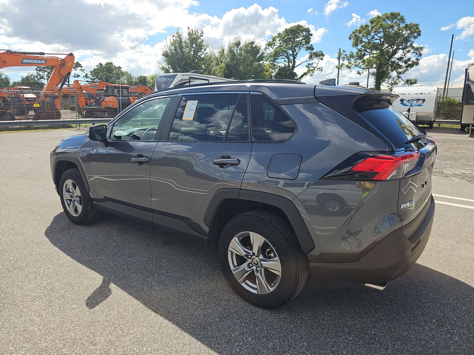 2025 Toyota RAV4 XLE FWD