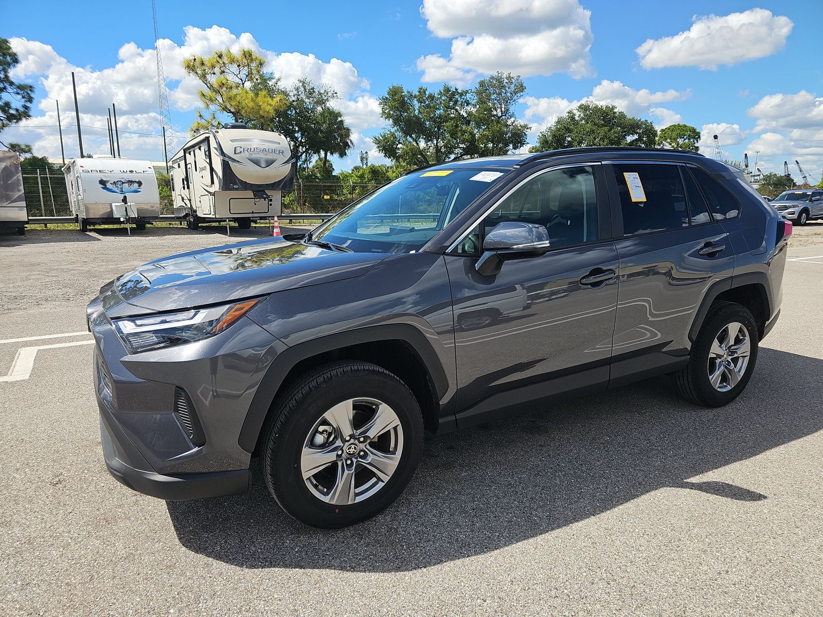 2025 Toyota RAV4 XLE FWD