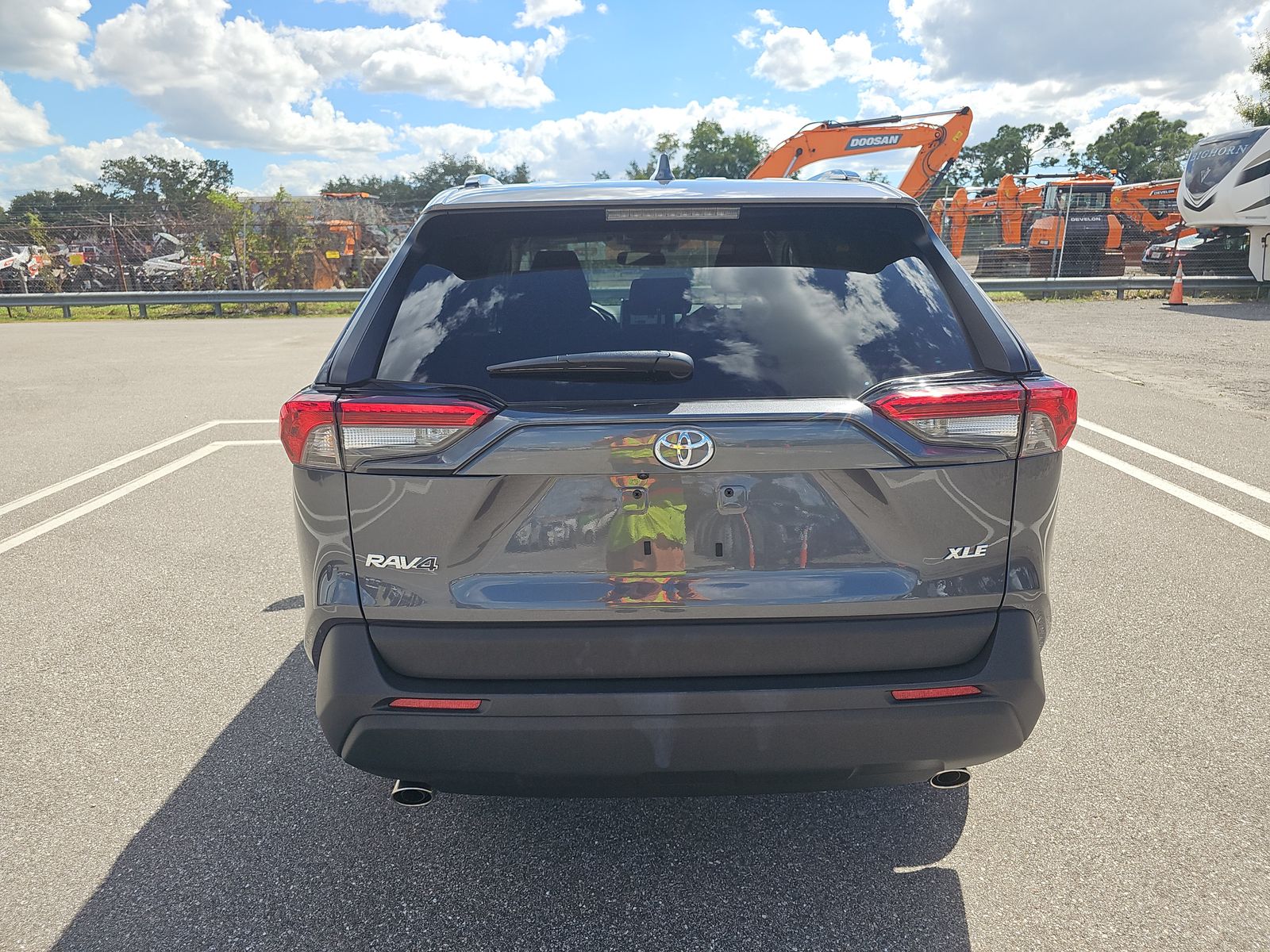 2025 Toyota RAV4 XLE FWD