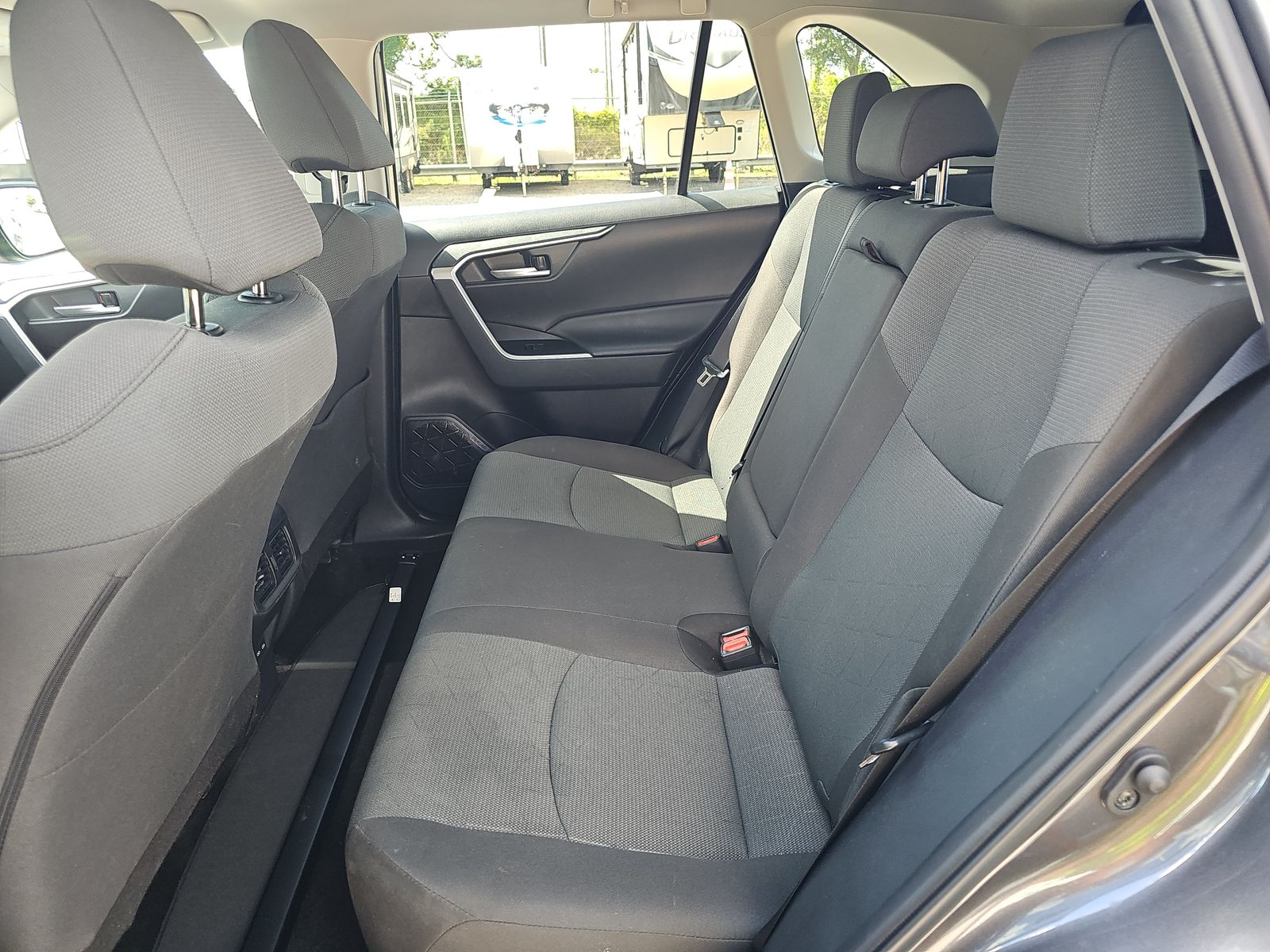 2025 Toyota RAV4 XLE FWD