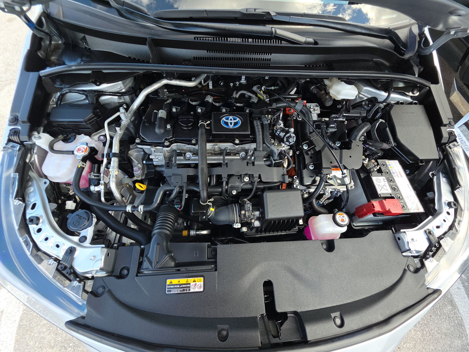 2023 Toyota Corolla Hybrid SE FWD