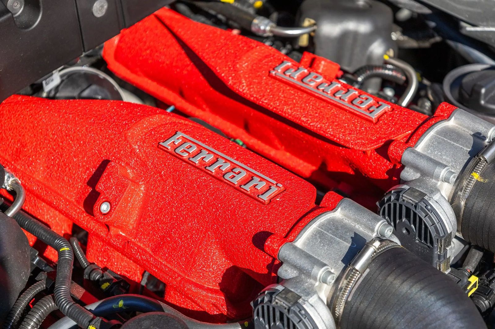 2024 Ferrari Roma Base RWD