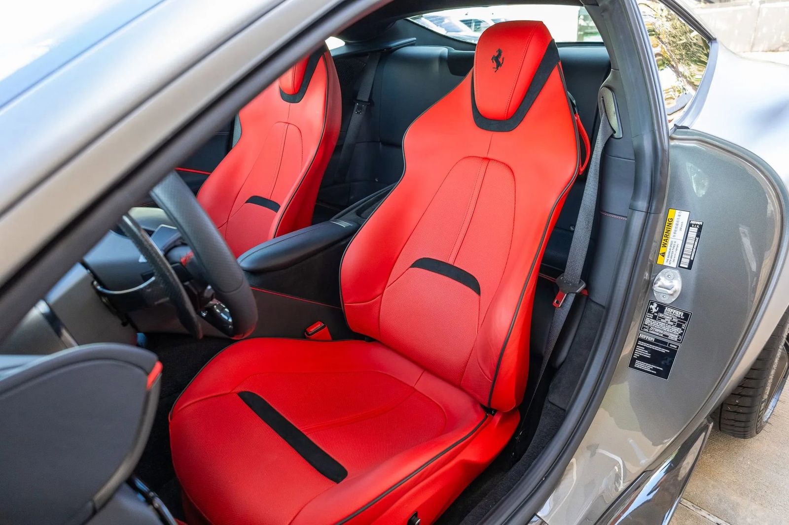 2024 Ferrari Roma Base RWD