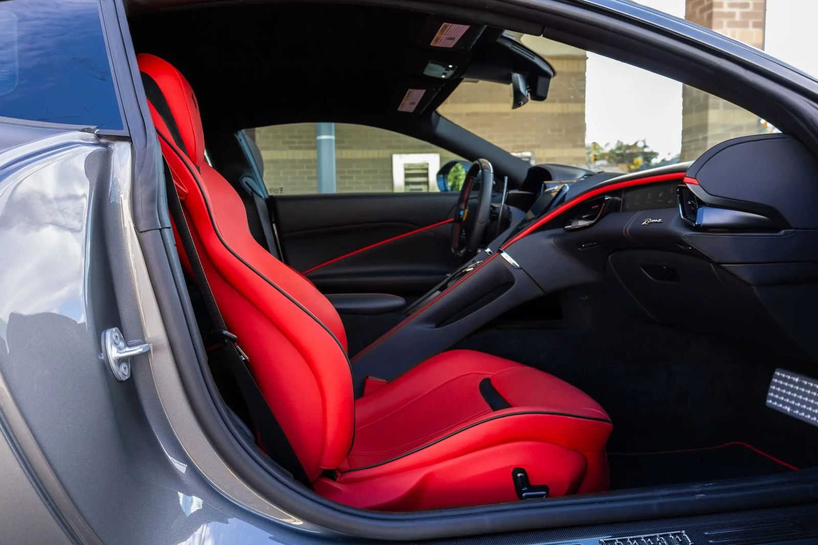 2024 Ferrari Roma Base RWD