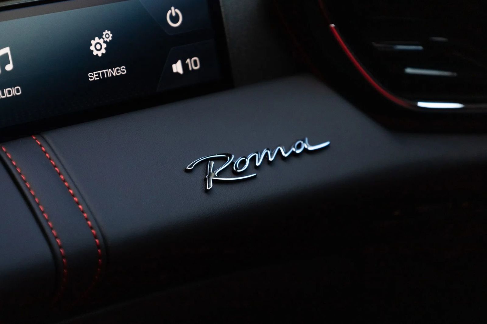 2024 Ferrari Roma Base RWD