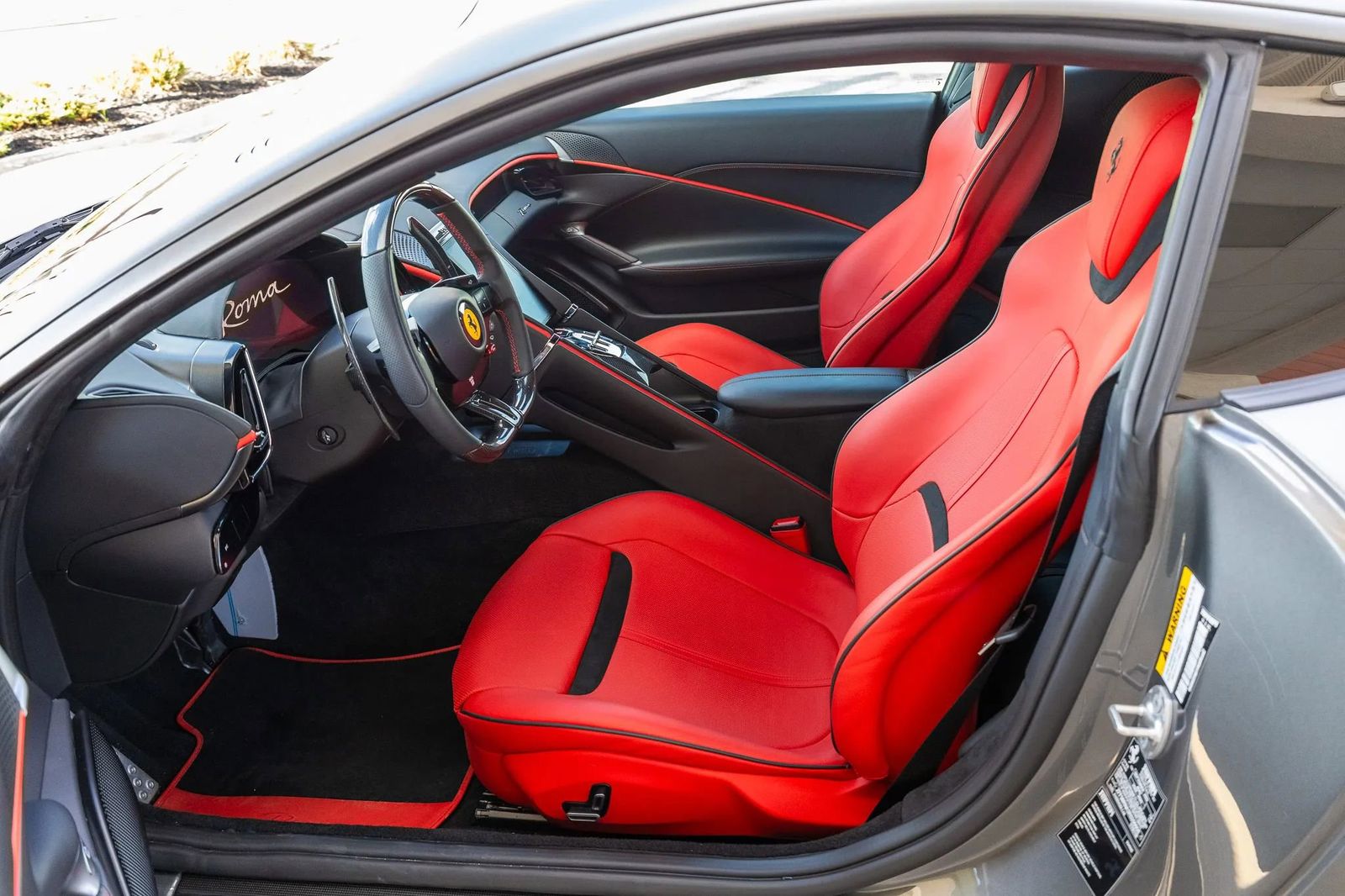 2024 Ferrari Roma Base RWD