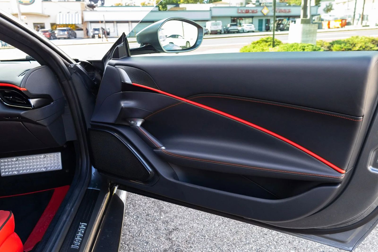 2024 Ferrari Roma Base RWD