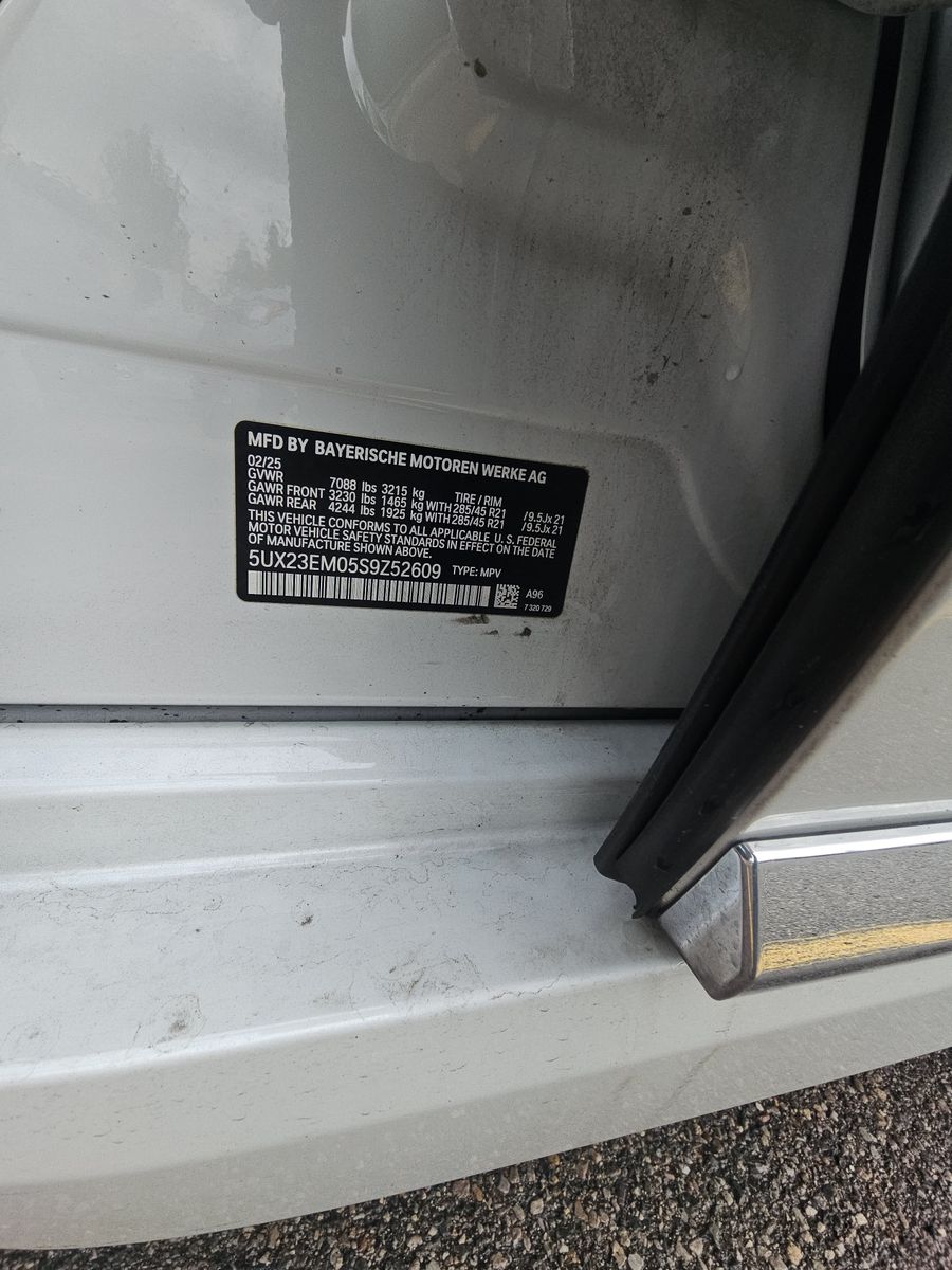 2025 BMW X7 xDrive40i AWD