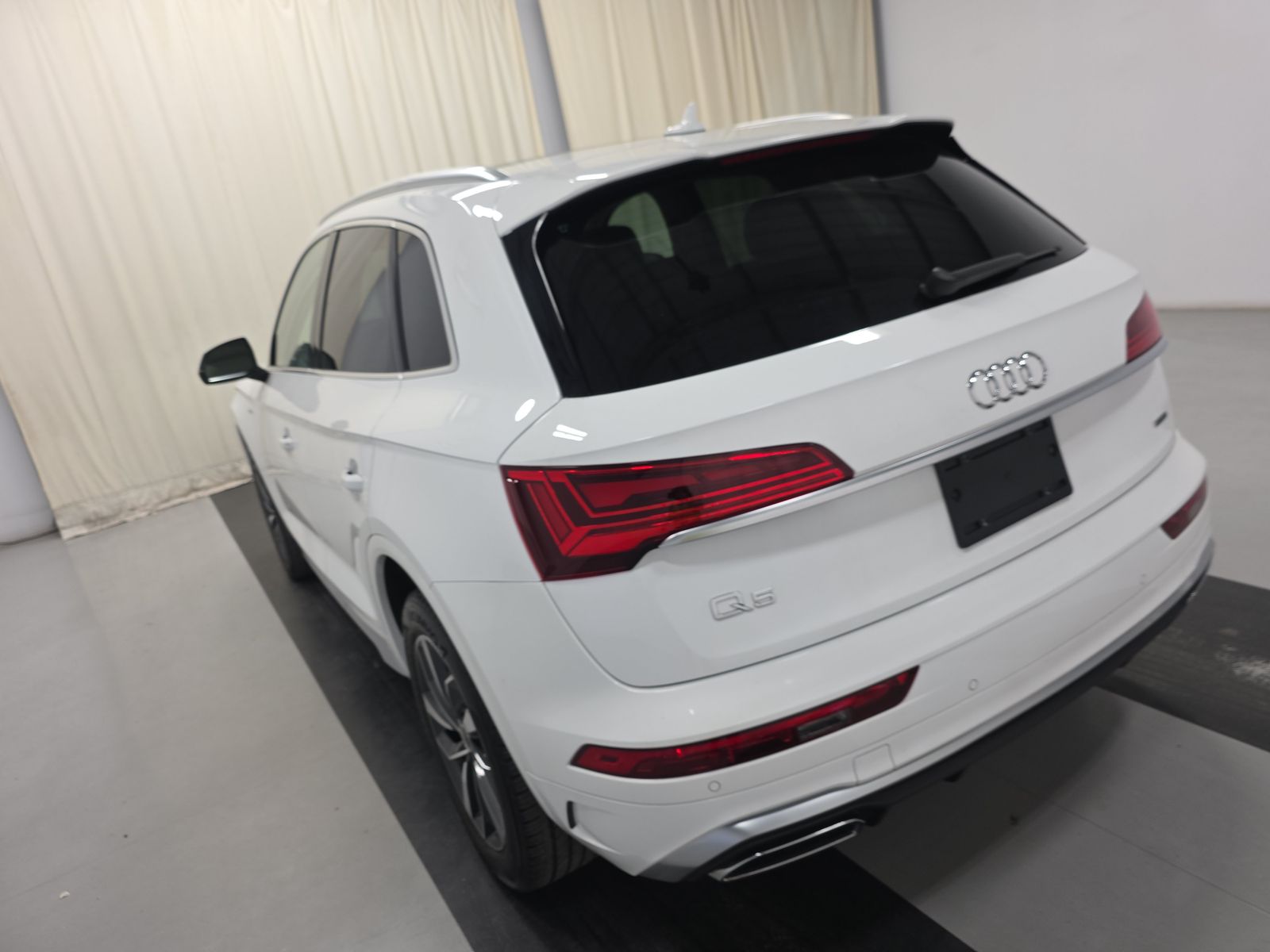 2022 Audi Q5 S line Premium Plus AWD
