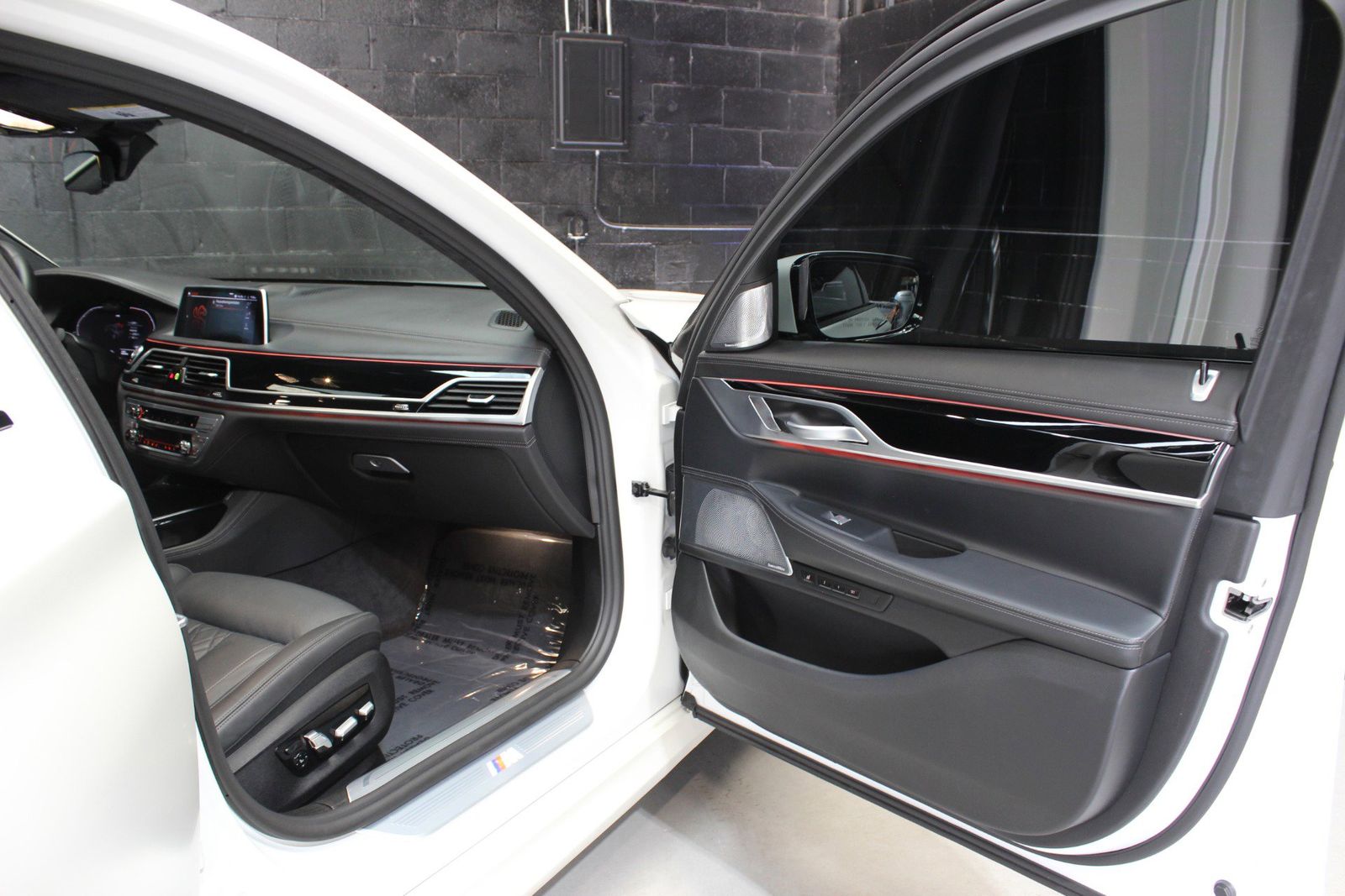 2022 BMW 7 Series 750i xDrive AWD