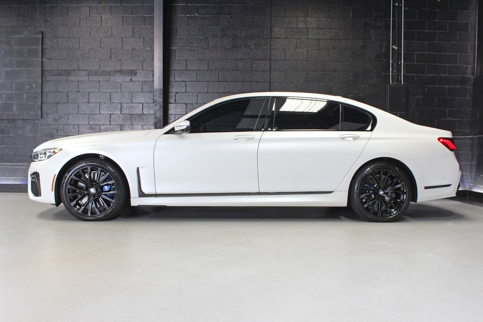 2022 BMW 7 Series 750i xDrive AWD