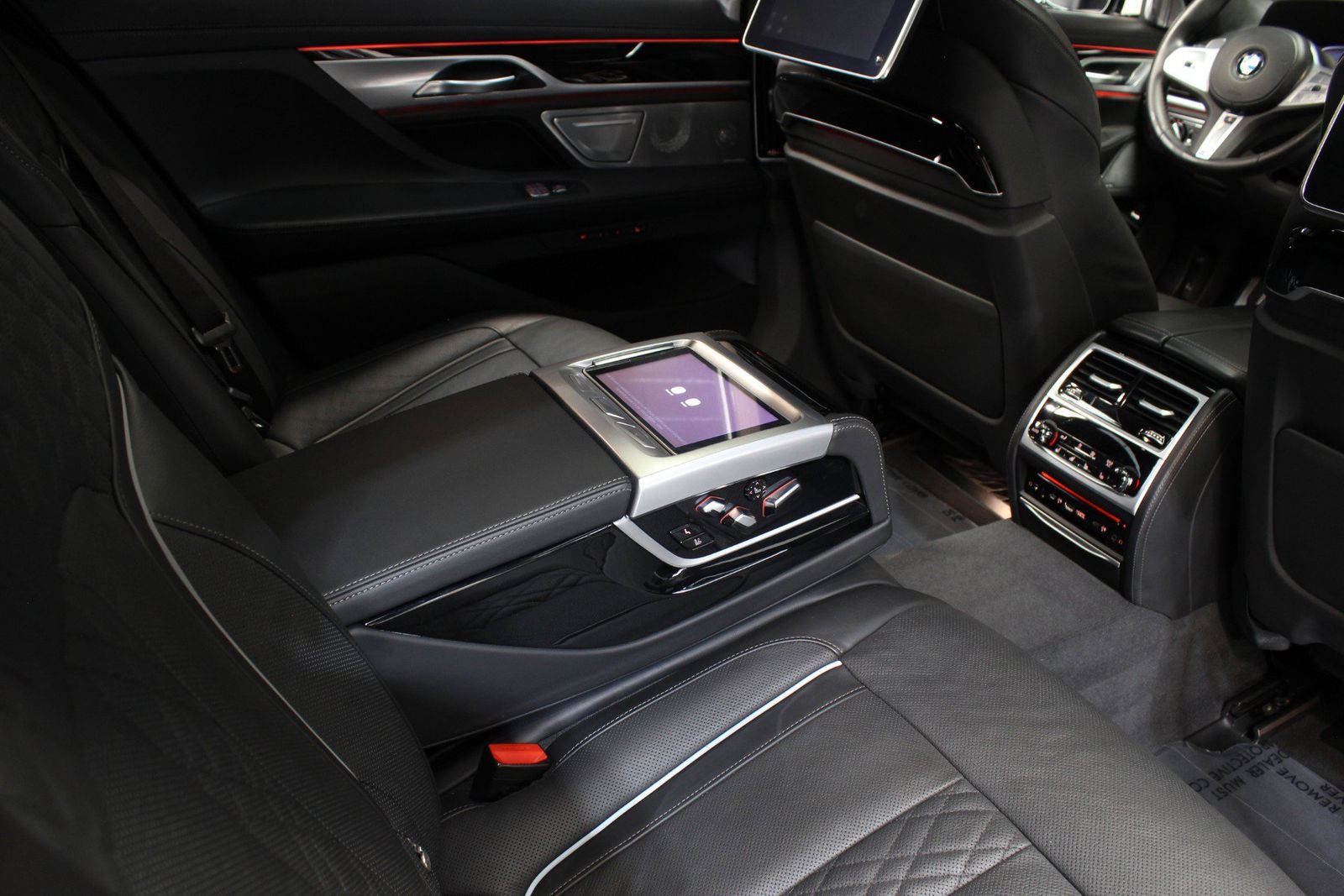 2022 BMW 7 Series 750i xDrive AWD