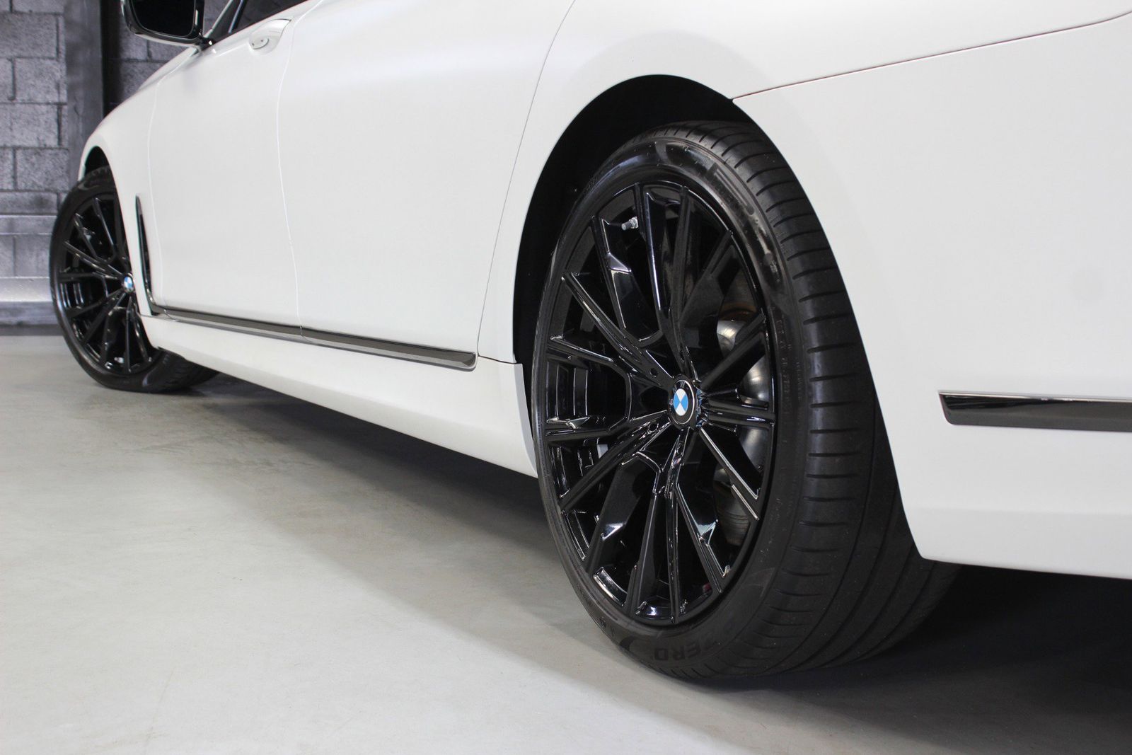 2022 BMW 7 Series 750i xDrive AWD