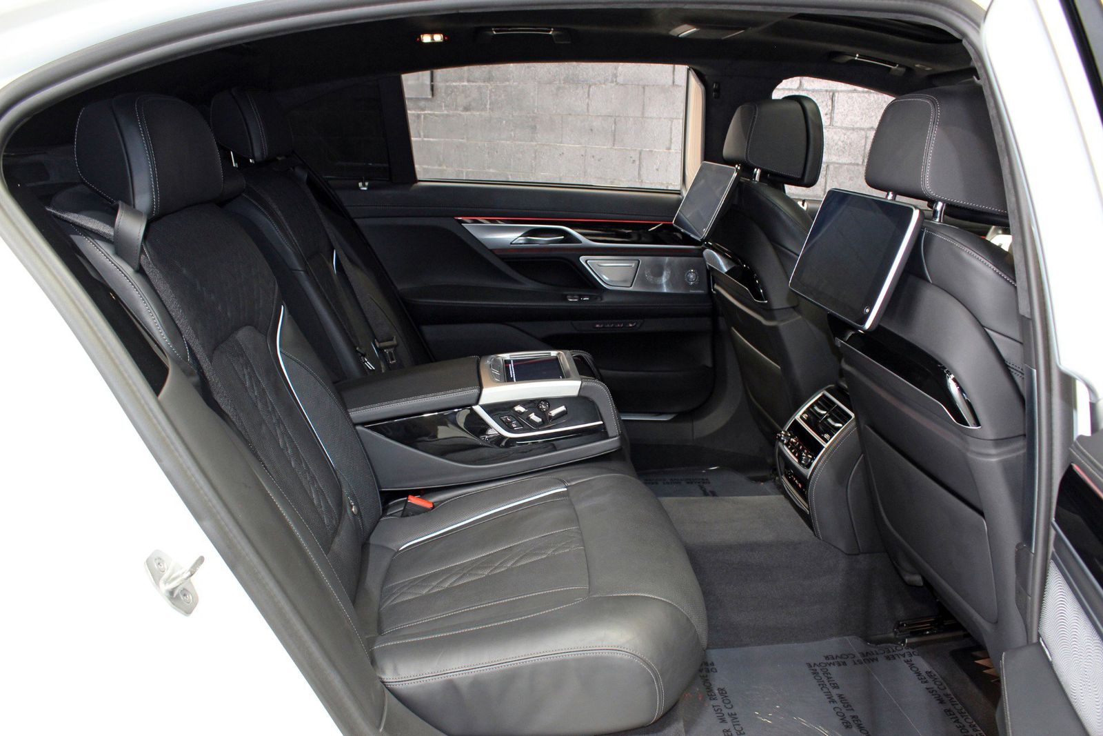 2022 BMW 7 Series 750i xDrive AWD