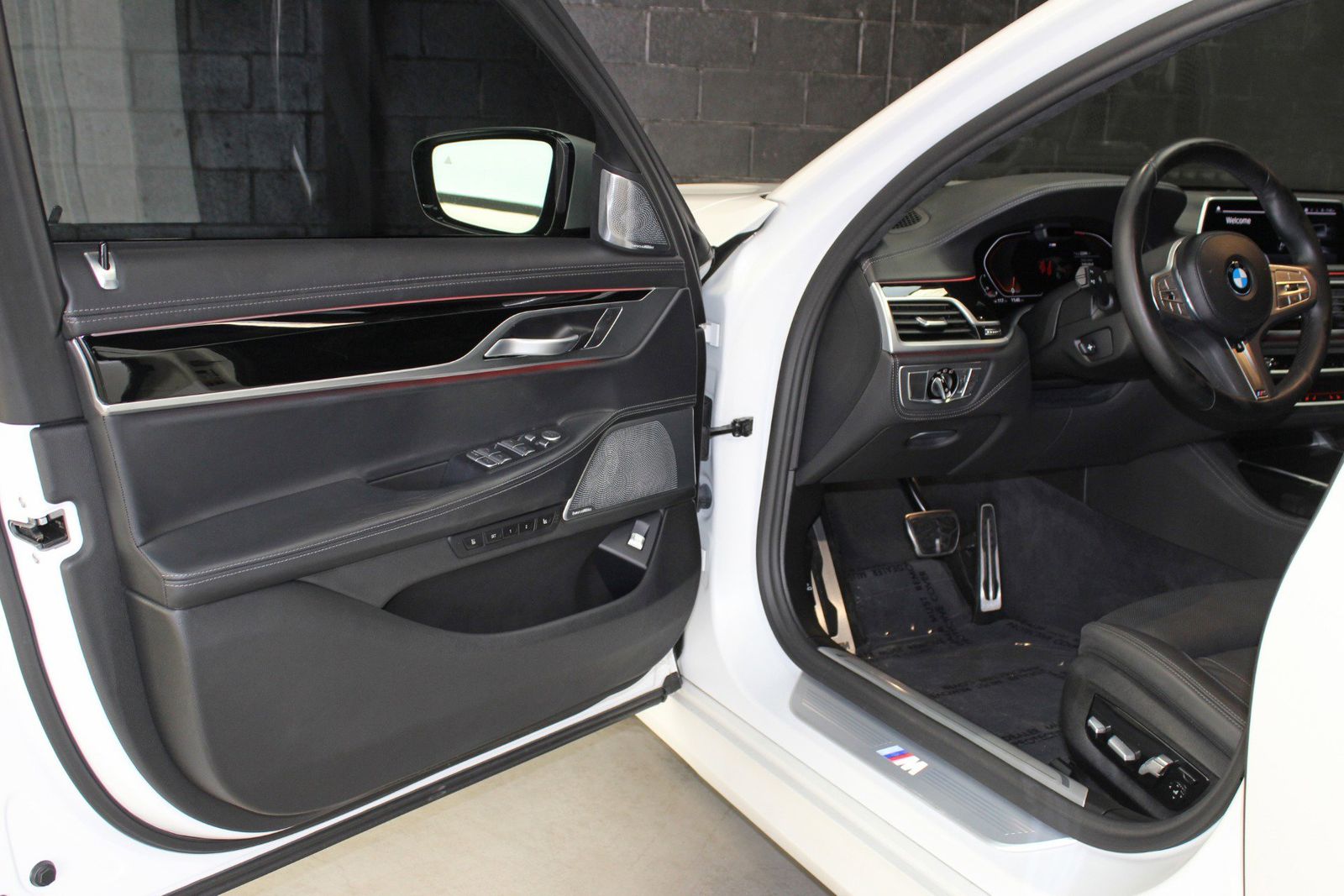 2022 BMW 7 Series 750i xDrive AWD