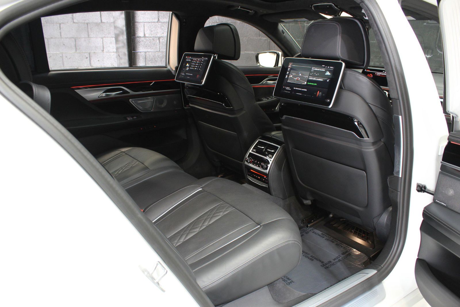 2022 BMW 7 Series 750i xDrive AWD