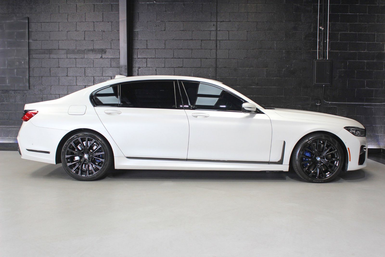 2022 BMW 7 Series 750i xDrive AWD