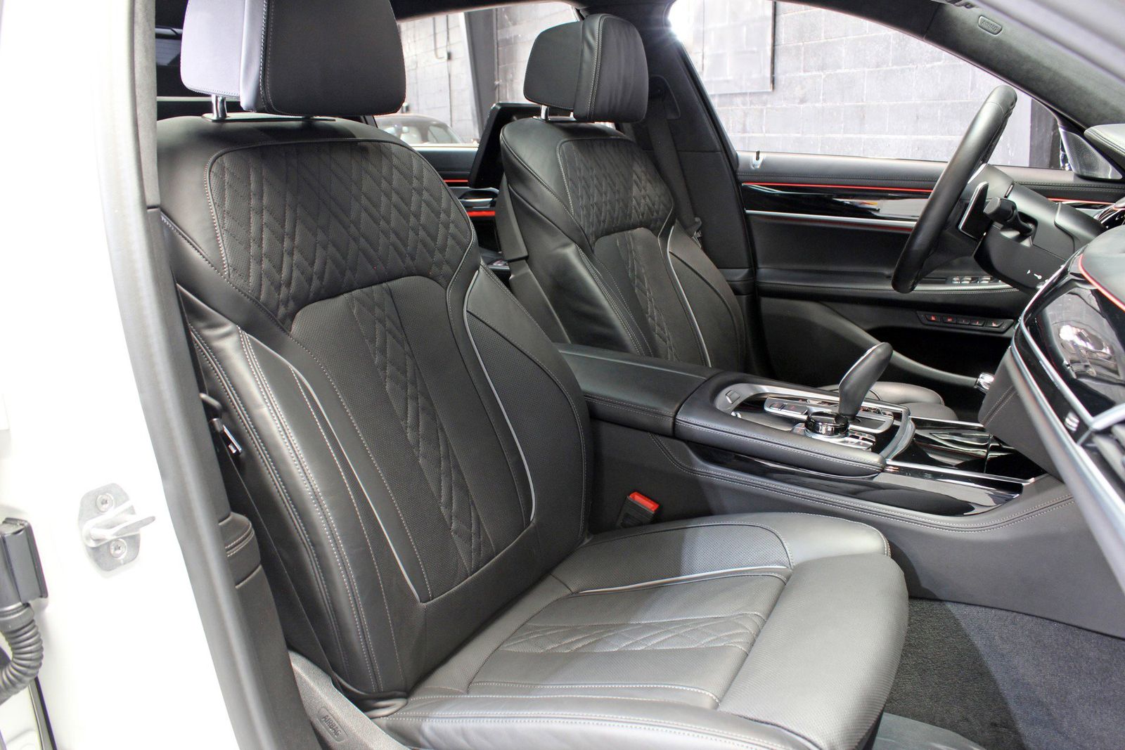 2022 BMW 7 Series 750i xDrive AWD