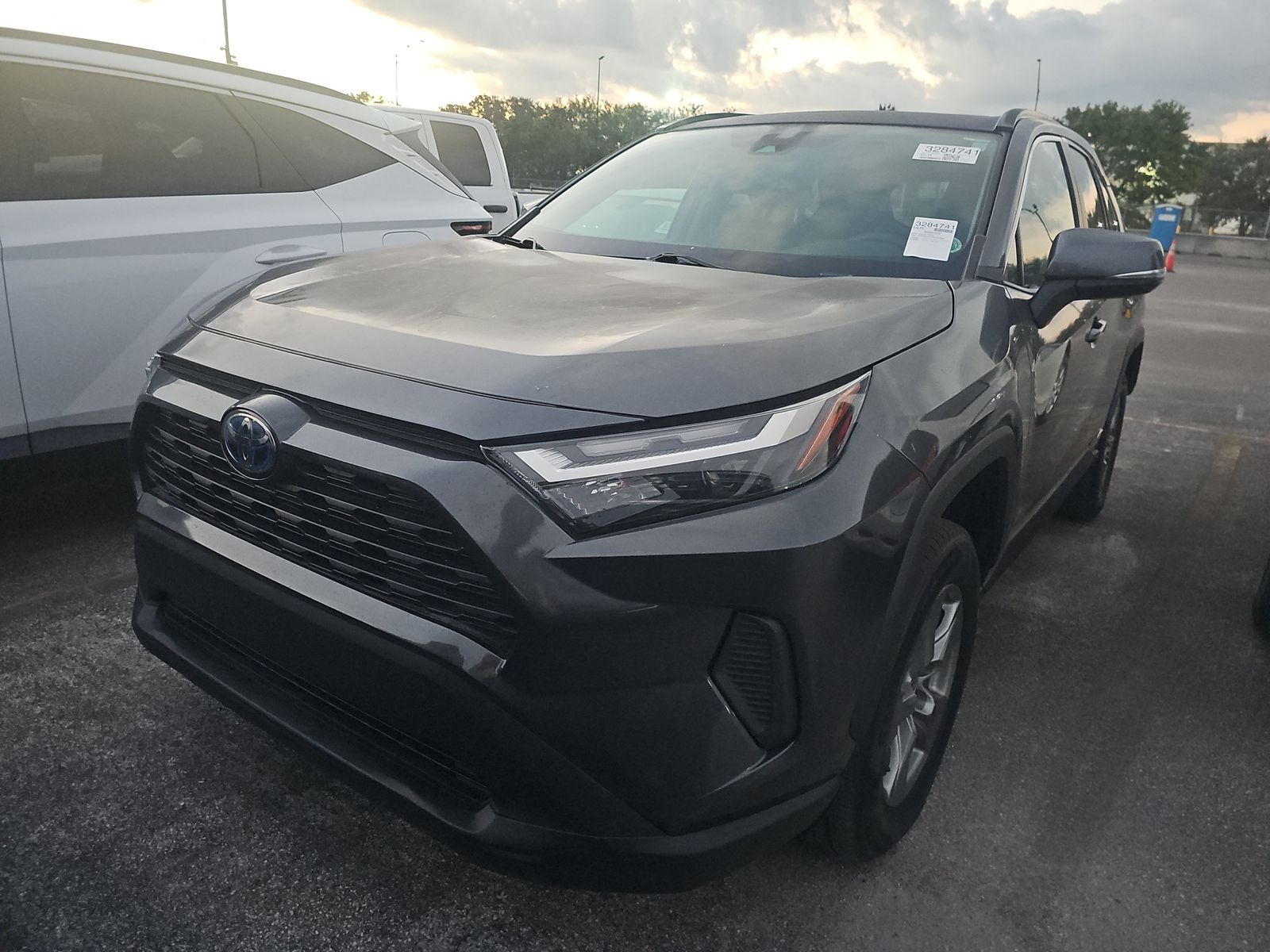 2022 Toyota RAV4 Hybrid XLE AWD
