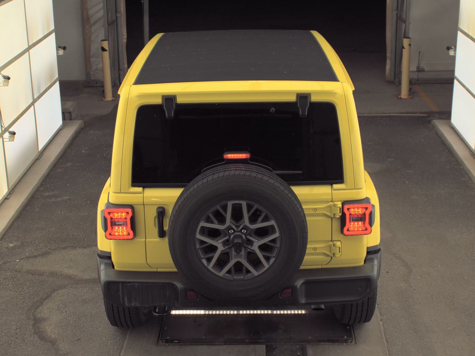 2024 Jeep Wrangler Sahara AWD