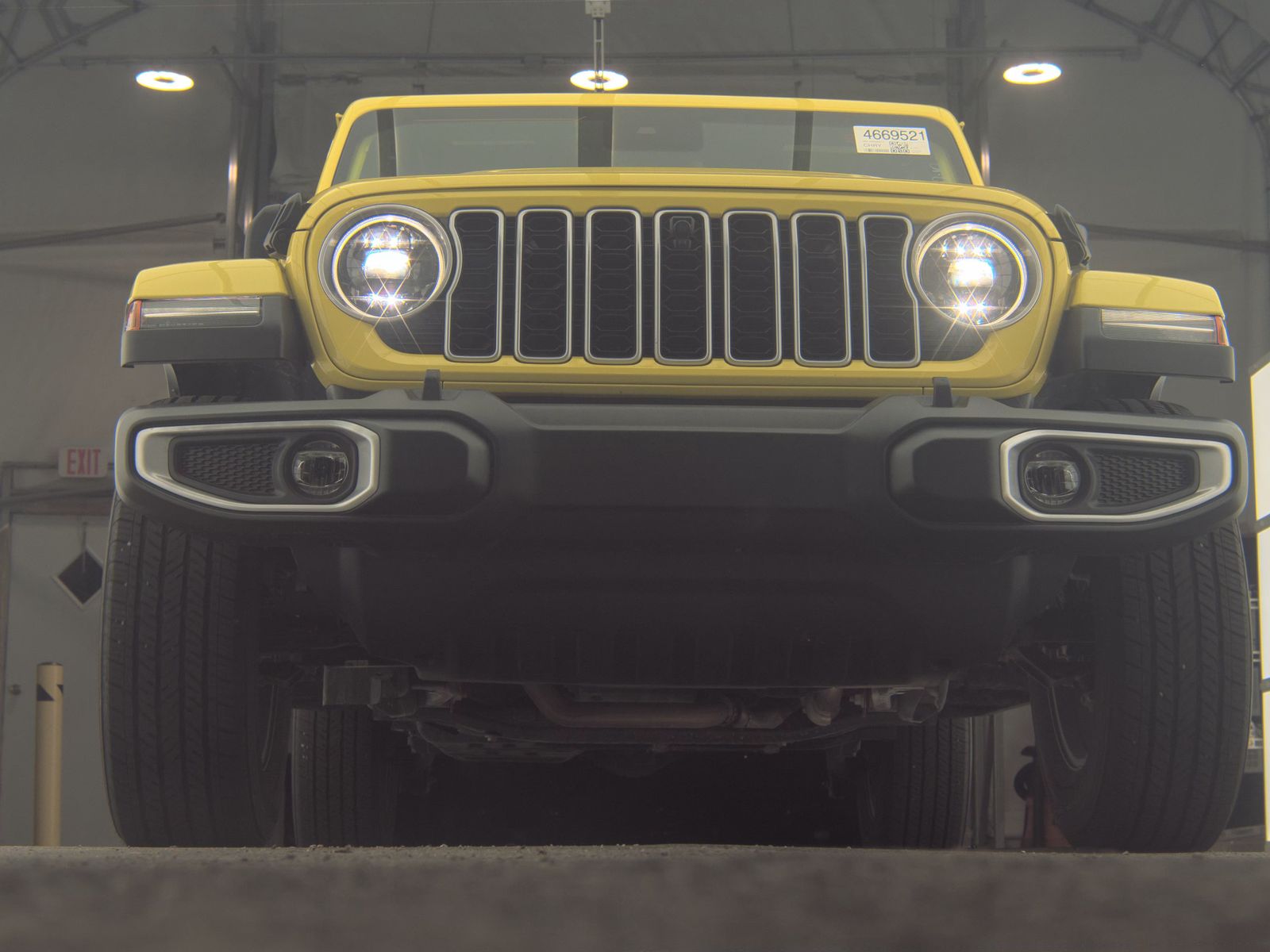 2024 Jeep Wrangler Sahara AWD