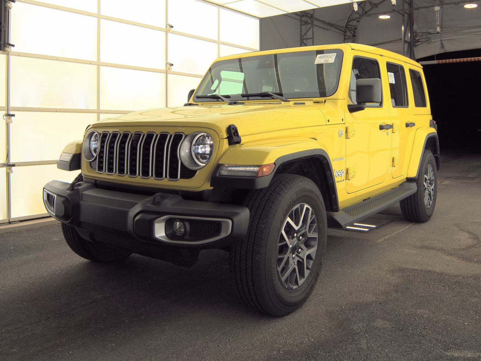 2024 Jeep Wrangler Sahara AWD
