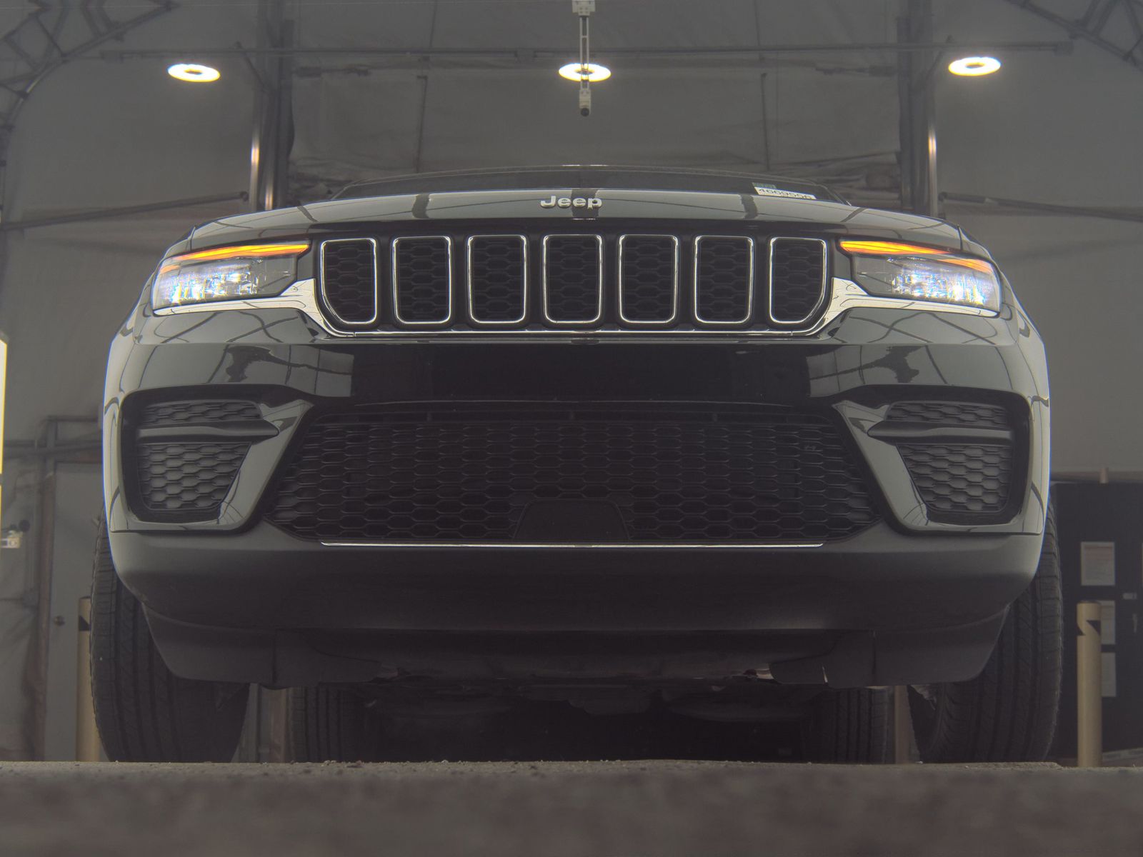 2025 Jeep Grand Cherokee Laredo AWD