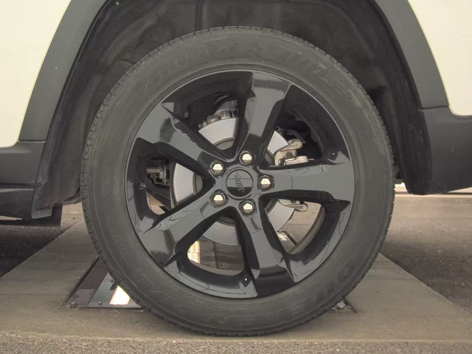 2024 Jeep Grand Cherokee Altitude AWD