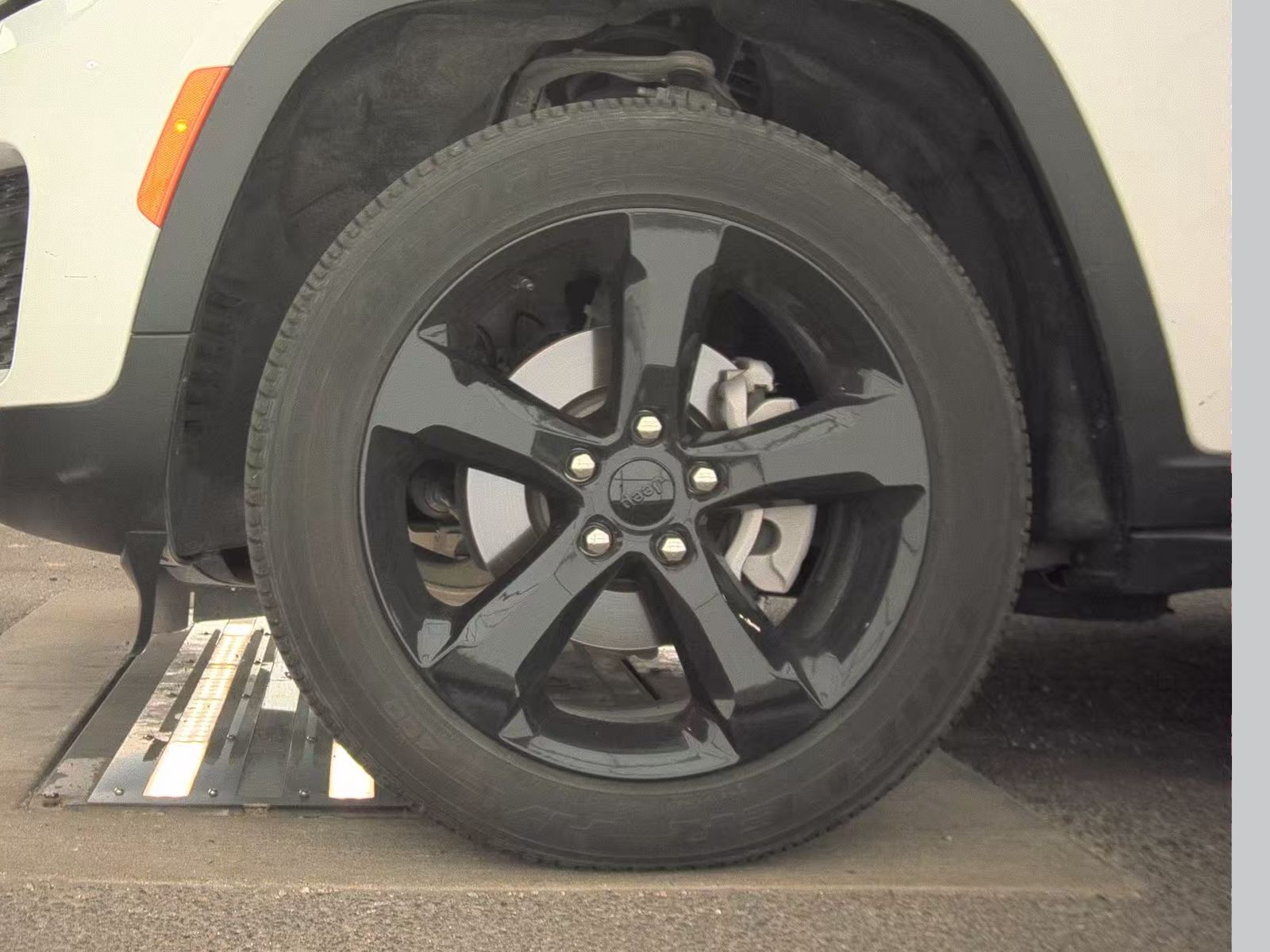 2024 Jeep Grand Cherokee Altitude AWD